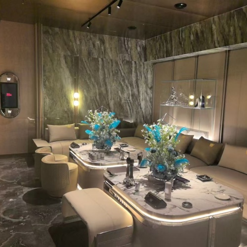 南阳夜场模特招募,青春梦想在舞台上绽放