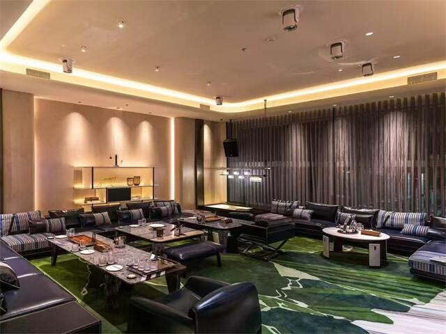 上海星空夜总会诚聘服务员，共赴璀璨之夜