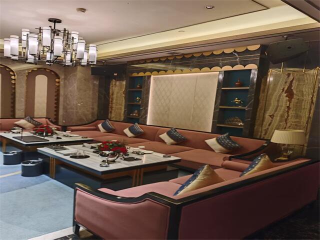 武汉豪华KTV诚聘精英,无门槛加入,共铸辉煌未来