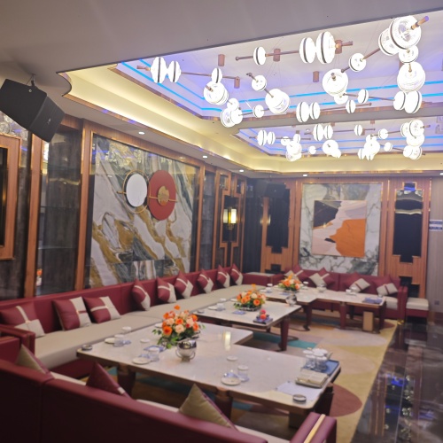 郑州KTV急聘兼职酒水促销员，提供住宿及交通补贴