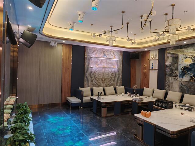 2025年三亚顶级夜总会急聘日结服务精英,立即加入我们!