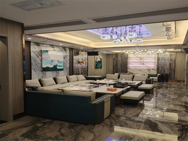 南京高端夜店诚聘包厢酒水服务专员,享丰厚薪资待遇