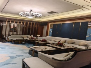 双鸭山夜总会招聘:商务KTV岗位,轻松工作,享受愉悦氛围