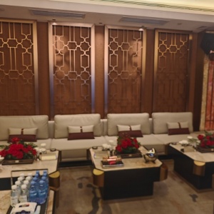 天津夜总会行业招聘-2025年急聘模特与娱乐精英丰厚薪资